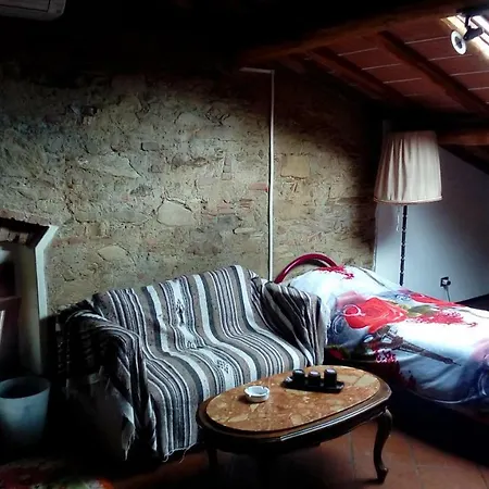 بيت ضيافة Tuskany Stonehouse *