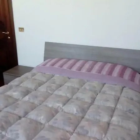 Tuskany Stonehouse كابانّوري