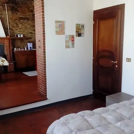بيت ضيافة Tuskany Stonehouse *